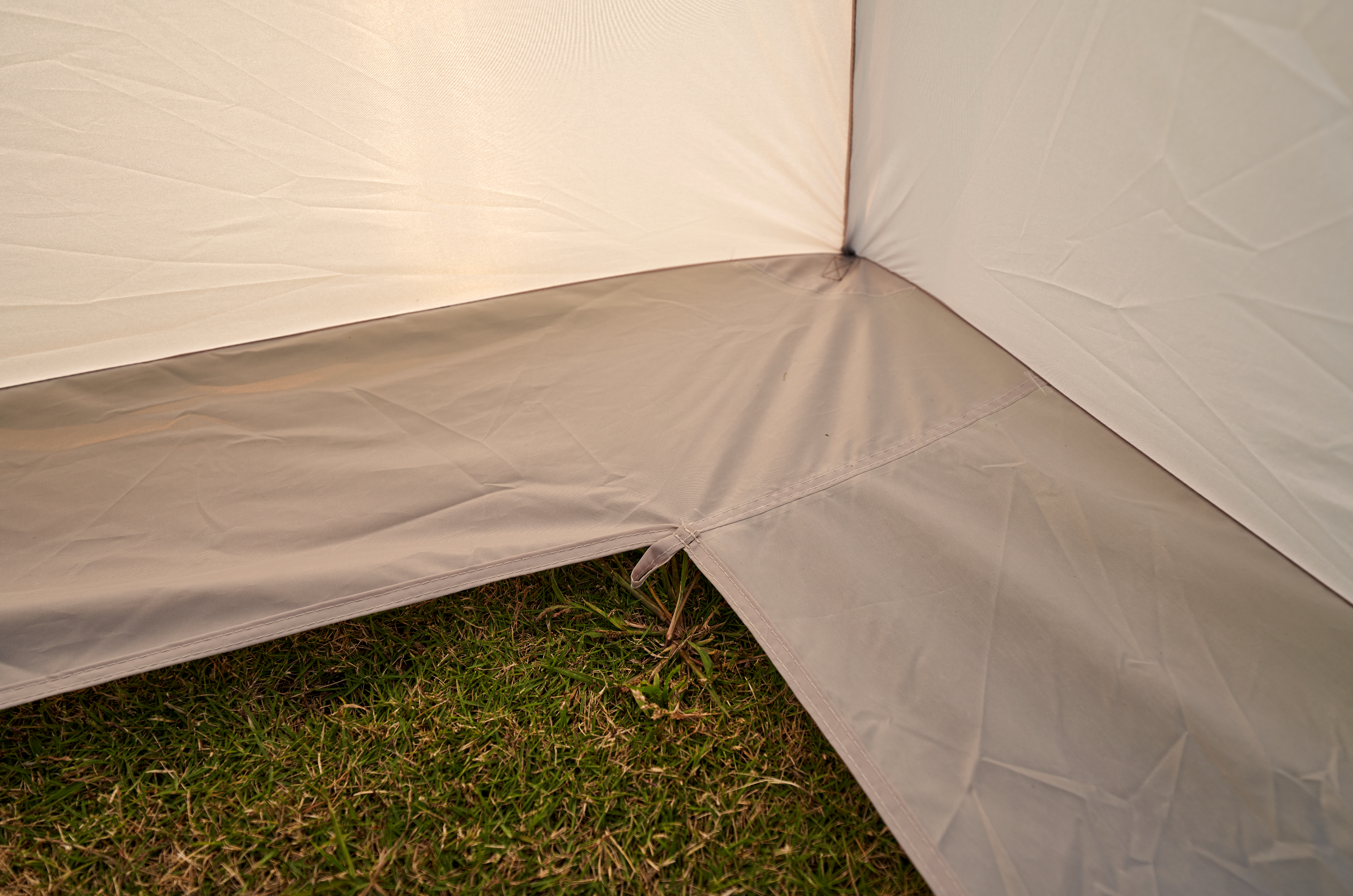 Mobi Garden Holiday Mountain Residence 10.9 Tent (Black Coated)