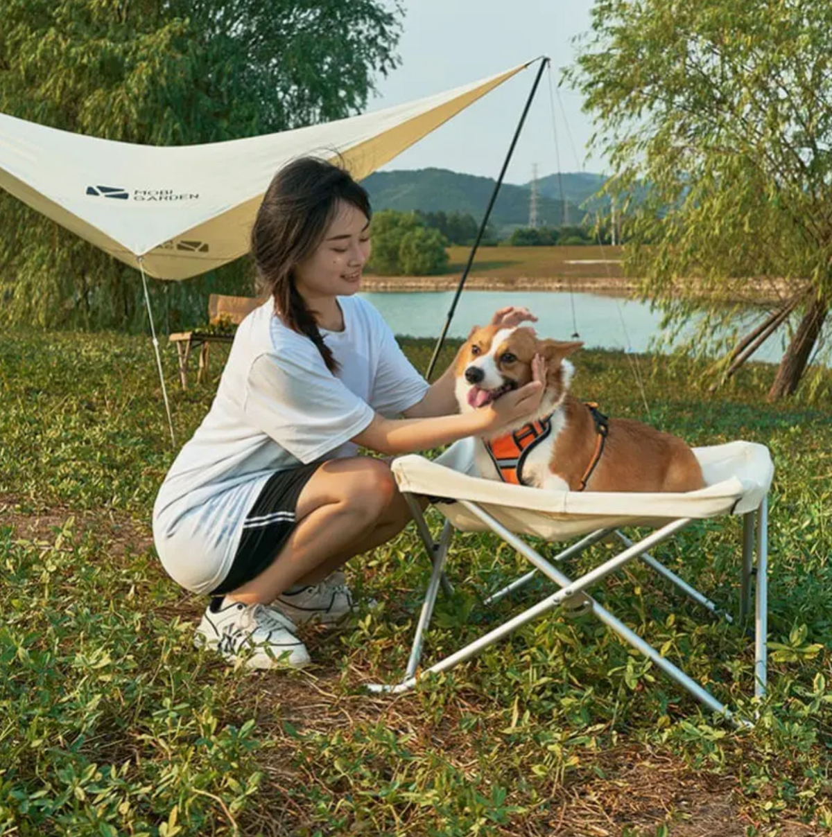 Mobi Garden Pet Bed