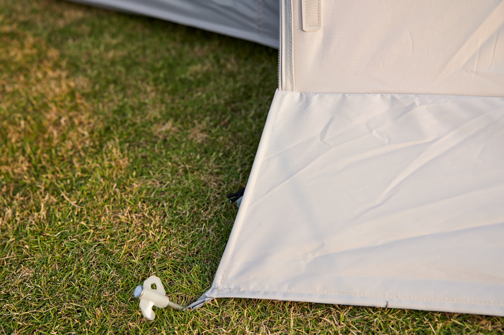 Mobi Garden Holiday Mountain Residence 10.9 Tent (Black Coated)