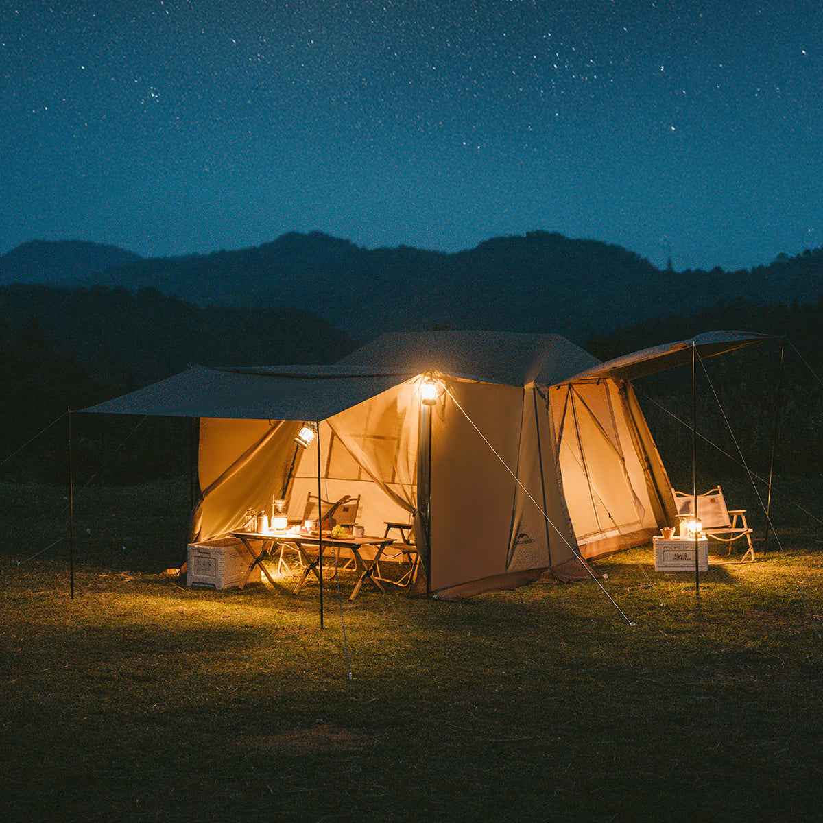 Village™ 6.0 Flagship 4-Person Instant Cabin Tent
